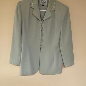 Le Suit Womens designer suit